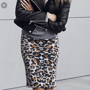 H&M Leopard Pencil Skirt